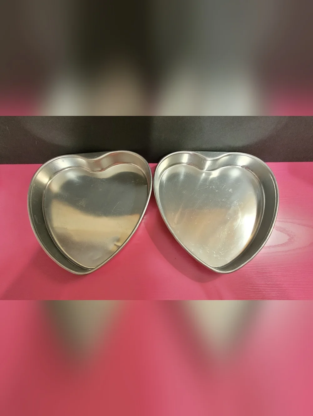 Heart-Shaped Baking Pans. Set of 2. Unbranded.